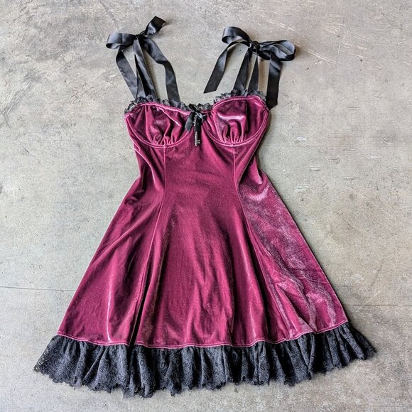 Dolls Kill Dresses & Skirts - Dolls Kill House of Widow Purple Velvet Bustier Mini Dress small NWT